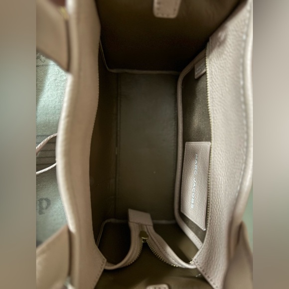 Marc Jacobs Small Leather Tote Bag - Picture 5 of 5